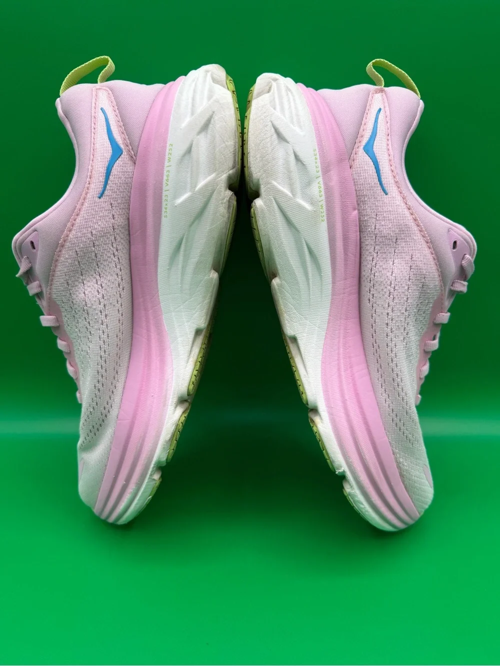 Hoka One One Bondi 8 Women’s Pink Athletic Running Shoes Sneakers FE1224G SZ 9